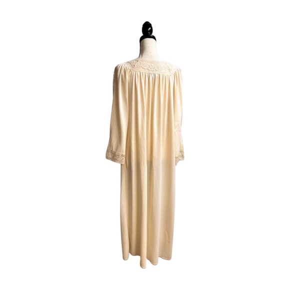 Diane Von Furstenberg for I.Magnin, Vintage Nightgown Nylon Medium - Picture 2 of 9